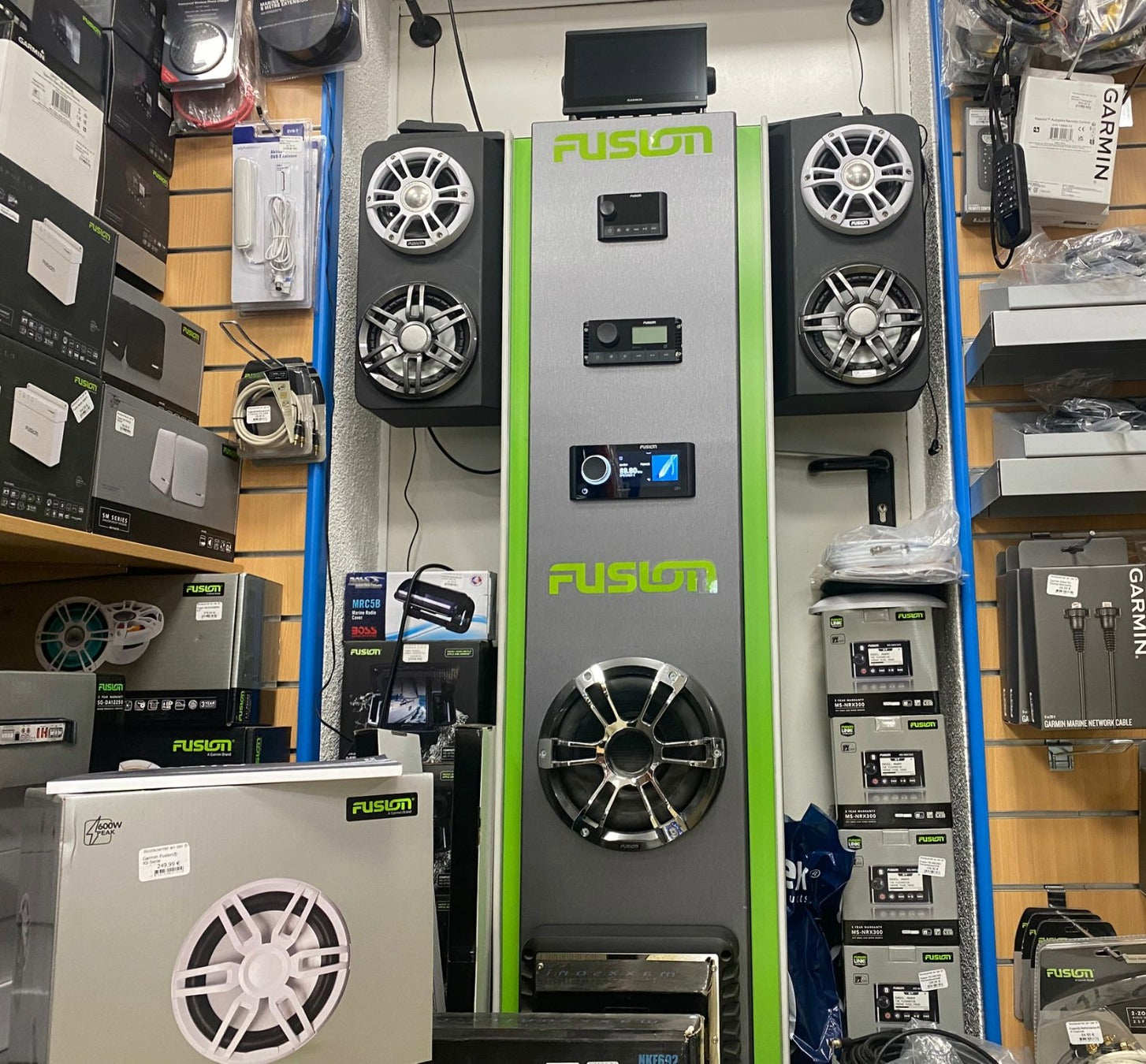 B1-Custom Audiosetup-1 Radio MS-RA800 - Signature Verstärker - Apollo Speaker 6,5 - Apollo Sub 10