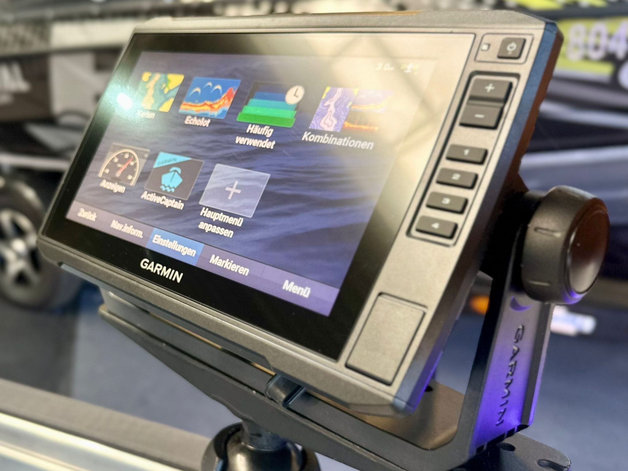 GARMIN ECHOMAP™ UHD2 92sv Kartenplotter mit GT56UHD-TM Geber